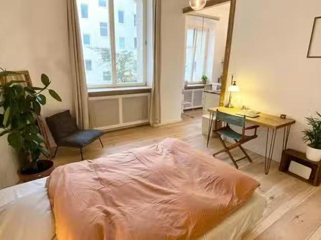 Studio in Warthestraße, Bezirk Neukölln