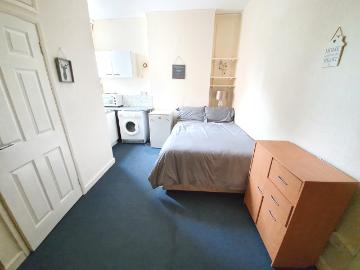 Studio in Wednesbury WS10 9EP