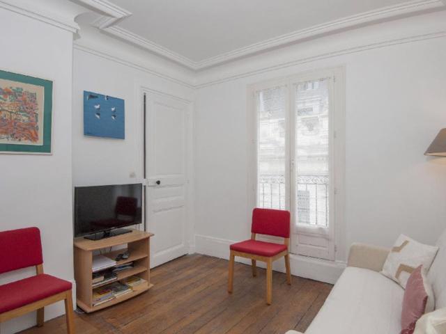 Studio in vibrant neighbourhood