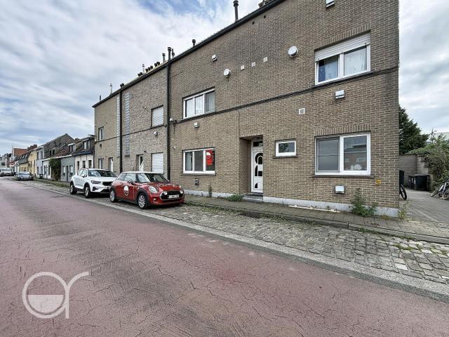 Studio op gunstige ligging met groot terras