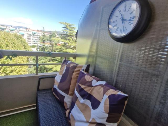 STUDIO LOUE VIDE 32m² 7ème étage Nice NORD