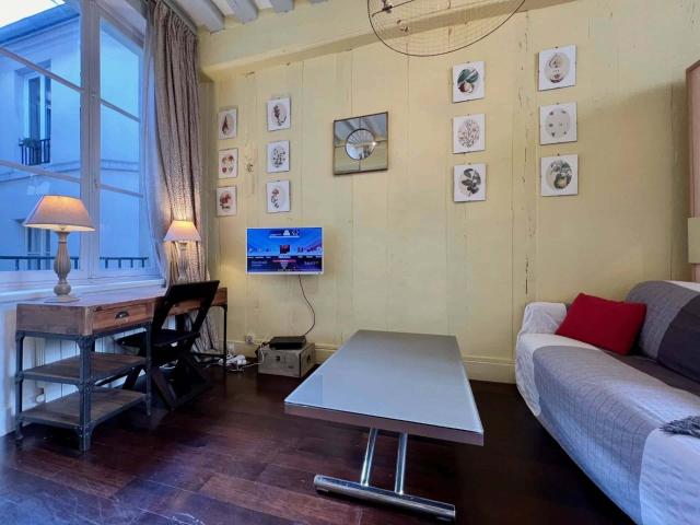 Studio loft 35 m² avec coin chambre Ile Saint Louis