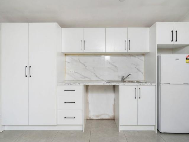 Studio Living With Bills Included