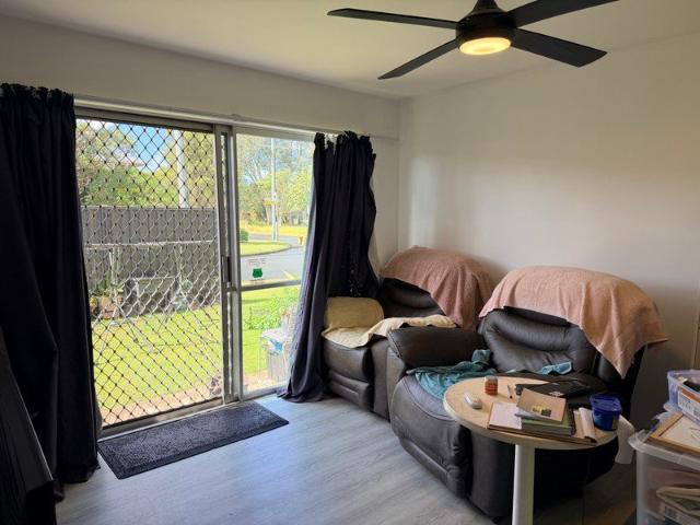Studio Living with Private Courtyard & Convenient Location