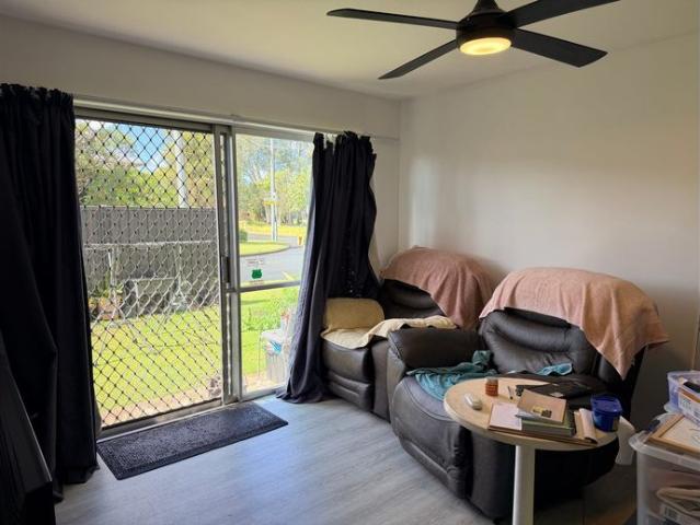 Studio Living with Private Courtyard & Convenient Location