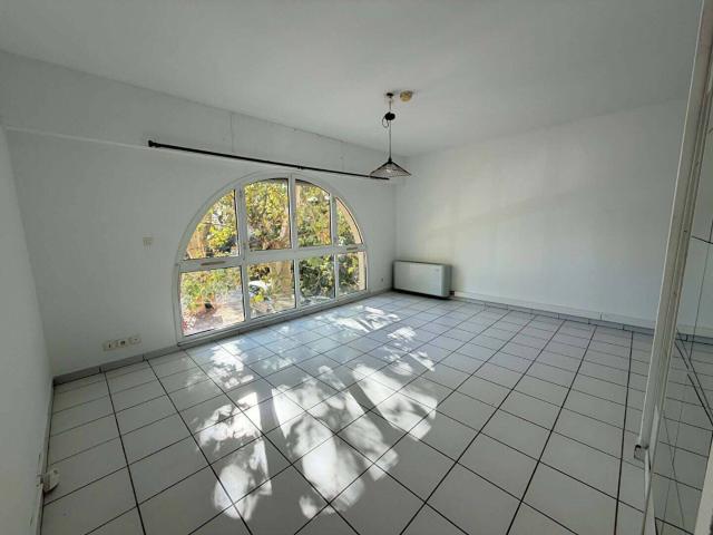 STUDIO LUMINEUX & SPACIEUX ARLES