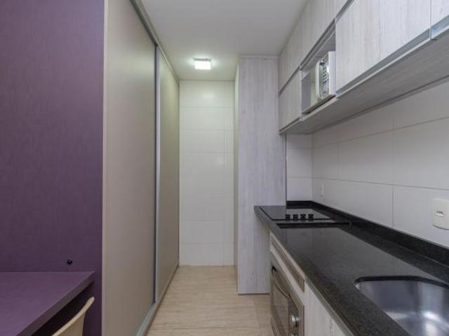 Studio mobiliado no Bigorrilho