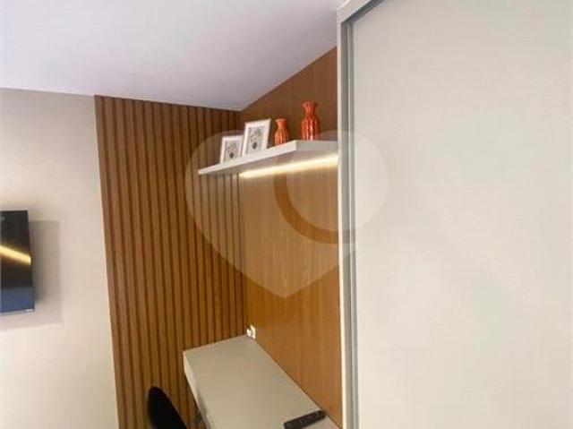 STUDIO MOBILIADO NO REBOUÇAS