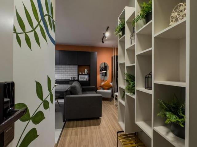 Studio mobiliado à venda no Centro de Curitiba | 30m² | Pronto para morar ou investir