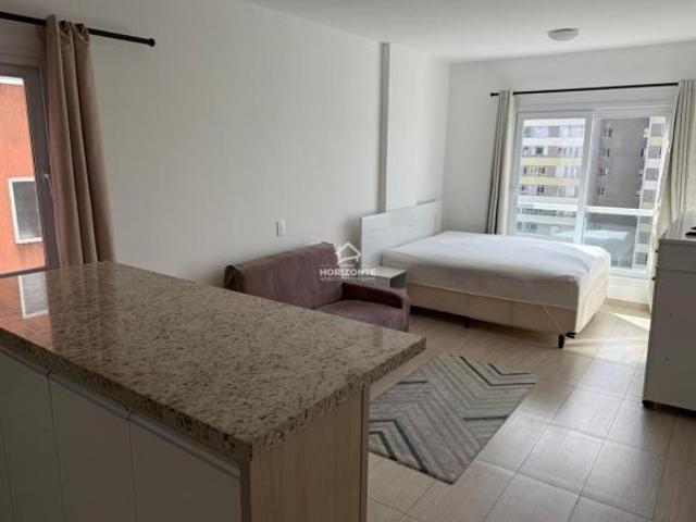 Studio mobiliado com vaga entre o Hospital Cajuru e a Rodoviária de Curitiba