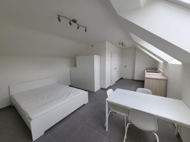 Studio MONS 540 + 40€ PEB A