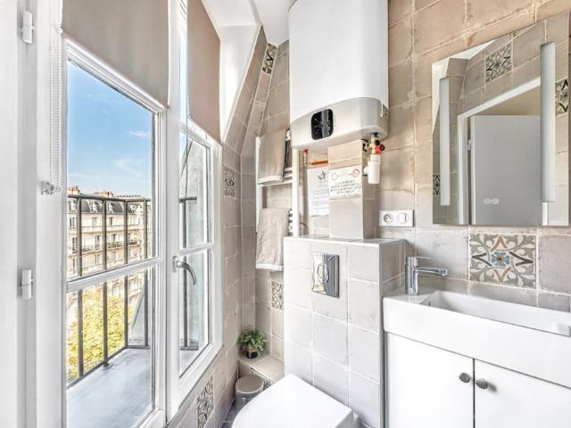 Studio Mac Mahon Champs Elysees by B'Your Home