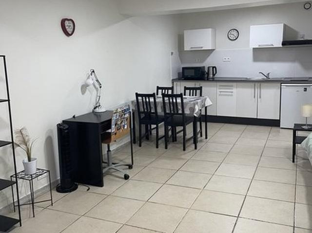 Studio Marseille 13002
