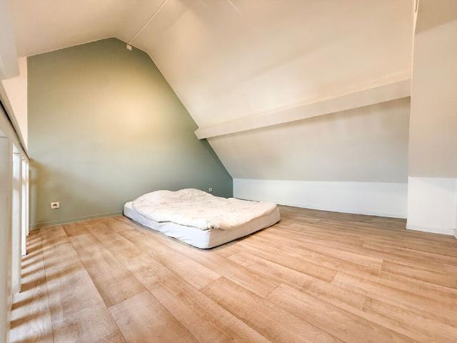 Studio met mezzanine te huur vlakbij Coupure Rechts in Gent!