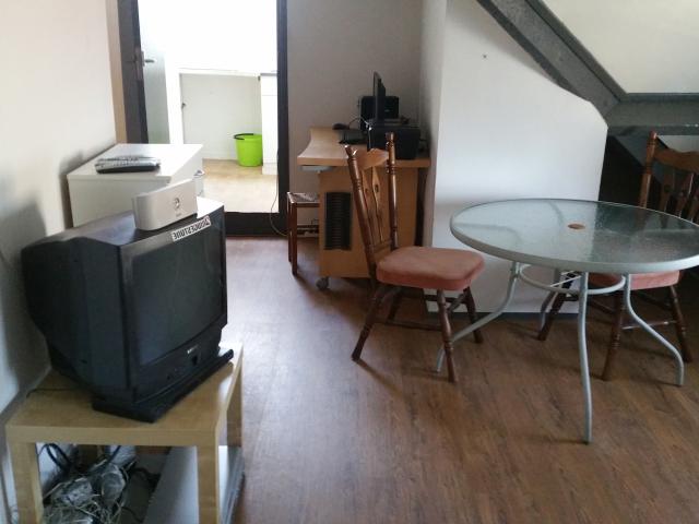Studio met eigen toilet en douche, keuken