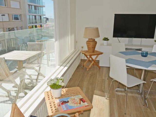 Studio met heerlijk zonneterras en zeezicht
