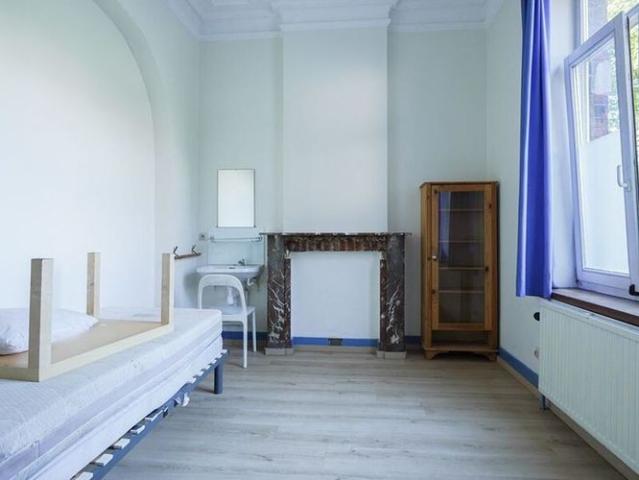 Studio met slaaphoek te huur in Namur voor € 350 met 1 slaapkamer