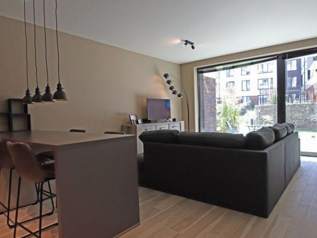 Studio met slaaphoek te huur in Anderlecht voor € 1.140 met 1 slaapkamer