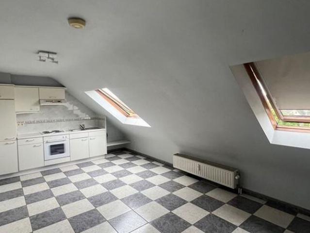Studio met slaaphoek te huur in Grimbergen voor € 700 met 1 slaapkamer