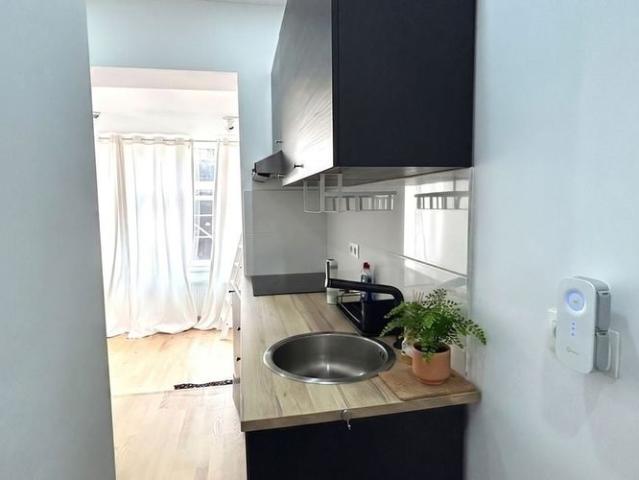 Studio met slaaphoek te huur in Leuven voor € 750 met 1 slaapkamer