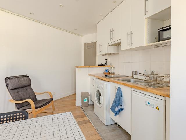 STUDIO METRO DANUBE