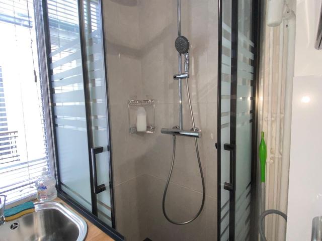 Studio métro Jussieu, Paris Amsterdam Apartments for Rent