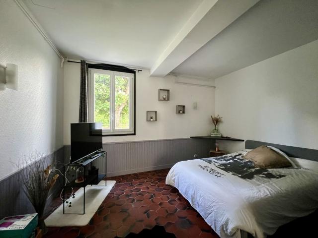 STUDIO MEUBLÉ MILLY SUR THÉRAIN