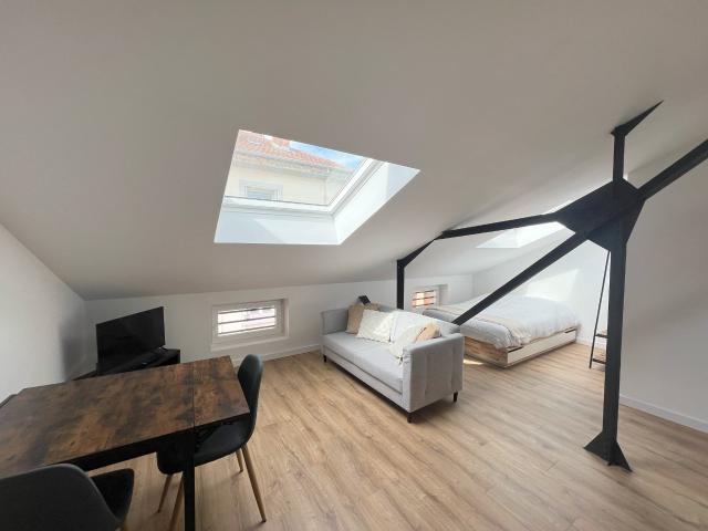 STUDIO MEUBLE NEUF 30M2