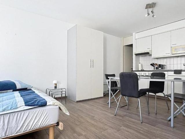 Studio meublé au centre de Sierre libre de suite