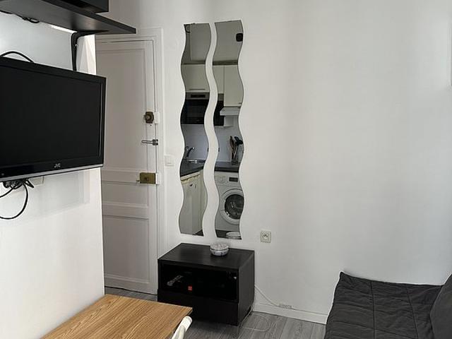 Studio meublé avec concierge et local à vélos La Motte Picquet Paris 15°