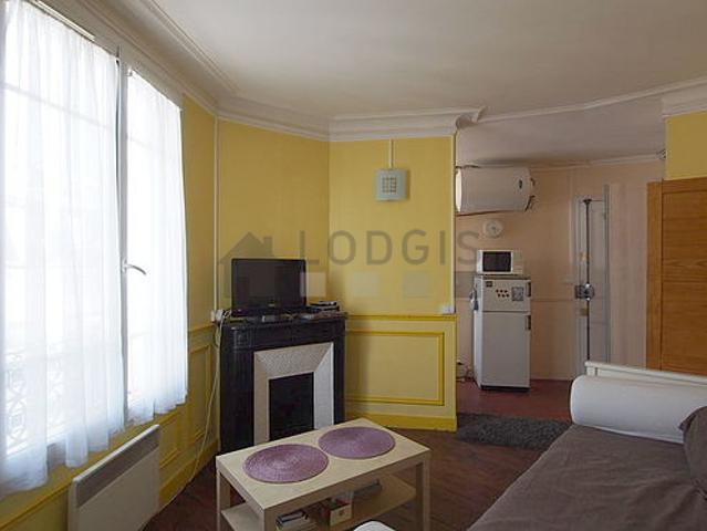 Studio meublé avec cheminée et local à vélos La Motte Picquet Paris 15°