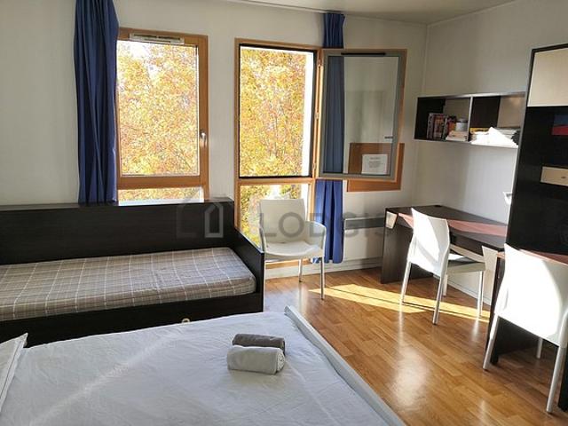 Studio meublé avec accès handicapé et ascenseur Rueil Malmaison 92500