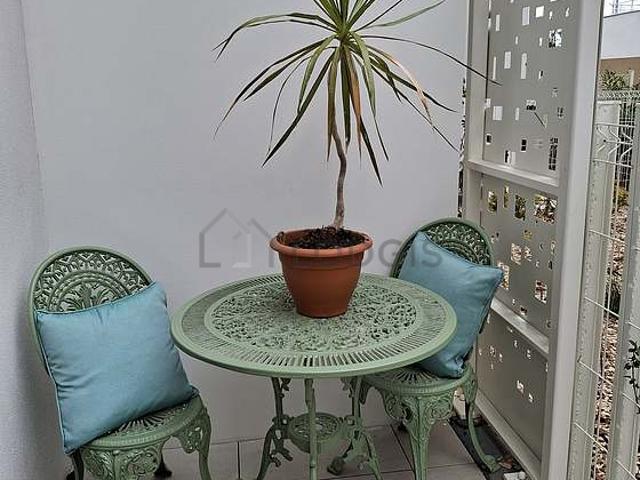 Studio meublé avec accès handicapé, terrasse et ascenseur Bezons 95870
