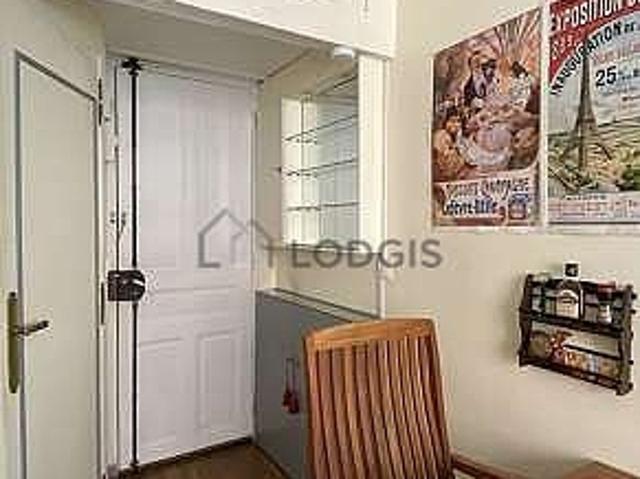 Studio meublé avec ascenseur Montmartre Paris 18°