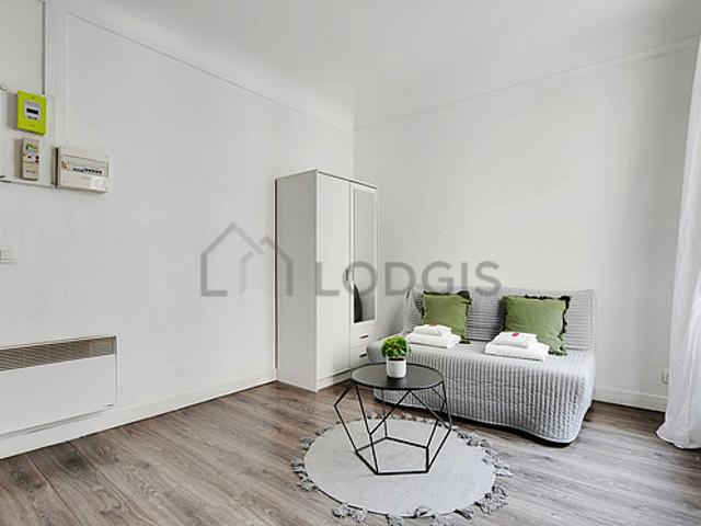 Studio meublé avec ascenseur Montmartre Paris 18°