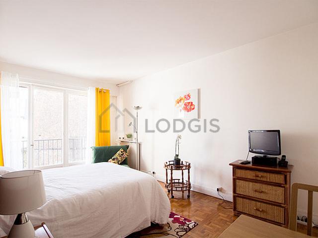 Studio meublé avec ascenseur Auteuil Paris 16°