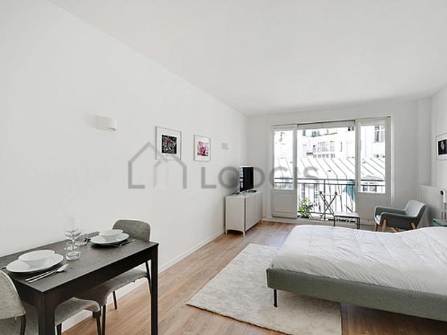 Studio meublé avec ascenseur Arc de Triomphe Paris 16°
