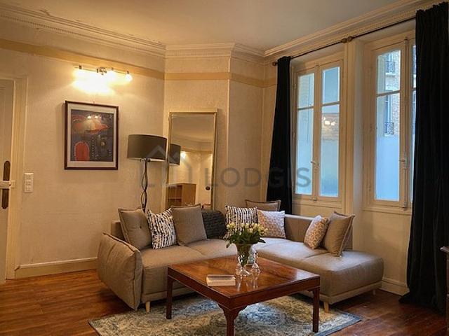 Studio meublé avec ascenseur, concierge et cave Auteuil Paris 16°