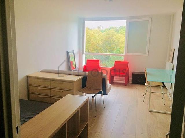 Studio meublé avec ascenseur, concierge et local à vélos Père Lachaise Paris 20°