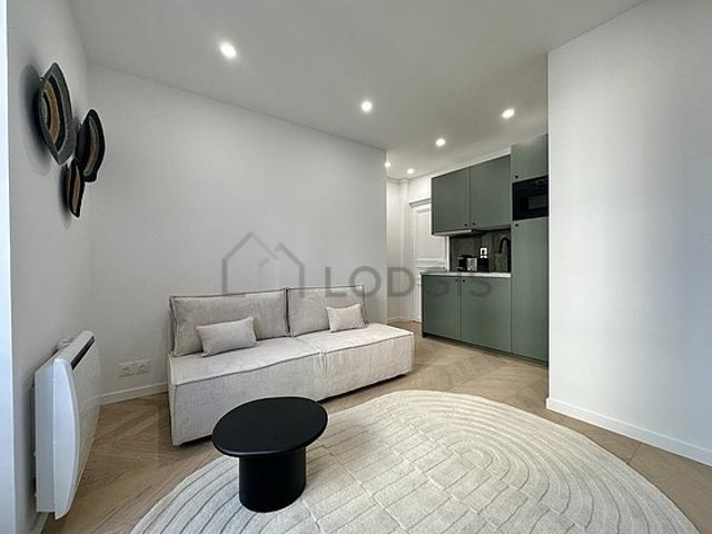 Studio meublé avec ascenseur et cave Batignolles Paris 17°