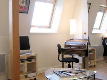 Studio meublé avec ascenseur et concierge Ternes Paris 17°