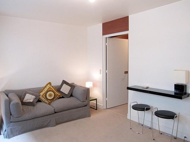 Studio meublé avec ascenseur et concierge Trocadéro Paris 16°