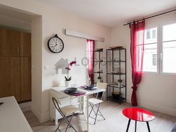 Studio meublé avec ascenseur et concierge Commerce Paris 15°