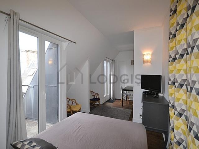 Studio meublé avec ascenseur et concierge Gare de l'Est Paris 10°