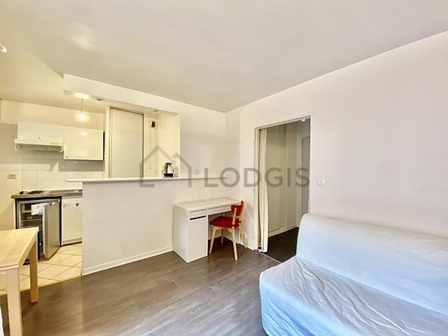 Studio meublé avec ascenseur et concierge Nation Paris 11°