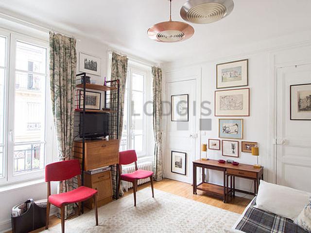 Studio meublé avec ascenseur et concierge Pigalle Paris 9°