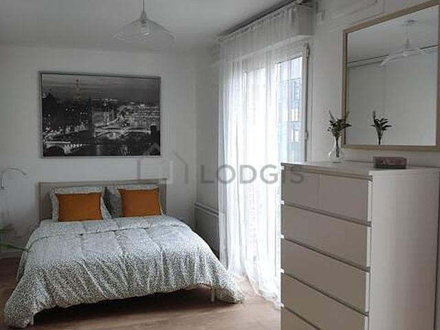 Studio meublé avec ascenseur et local à vélos La Garenne Colombes 92250