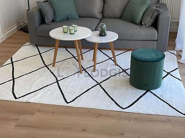 Studio meublé avec ascenseur Paris 16°