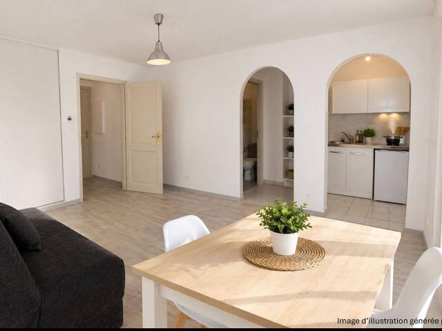 Studio MEUBLE avec balcon, parking, proche gare MOLSHEIM A