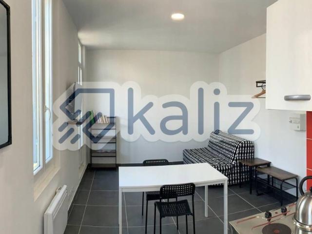 Studio meublé avec balcon – 21,26 m² – Marseille 1er 13001